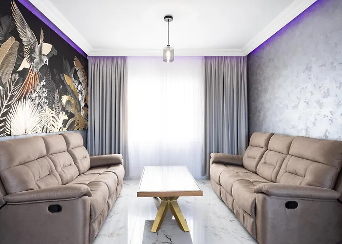 فيلة Exotica أذيخي